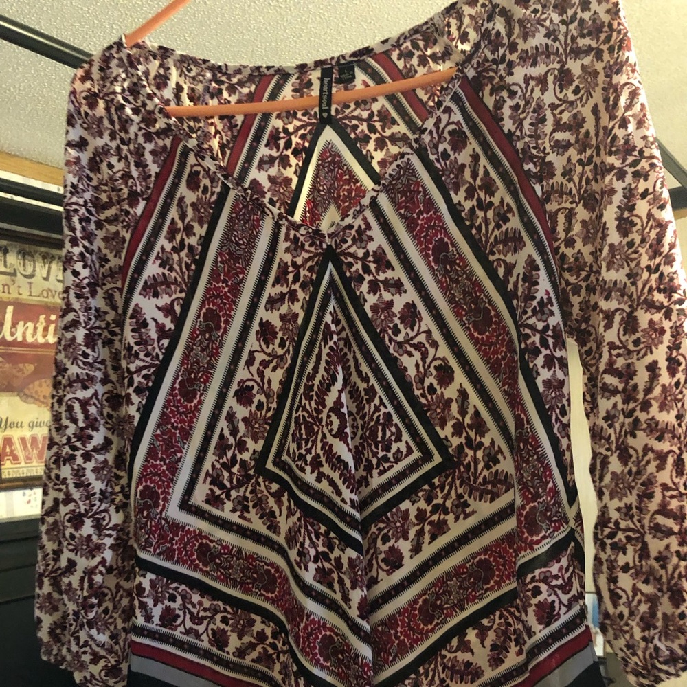 2/$10 Dressy blouse